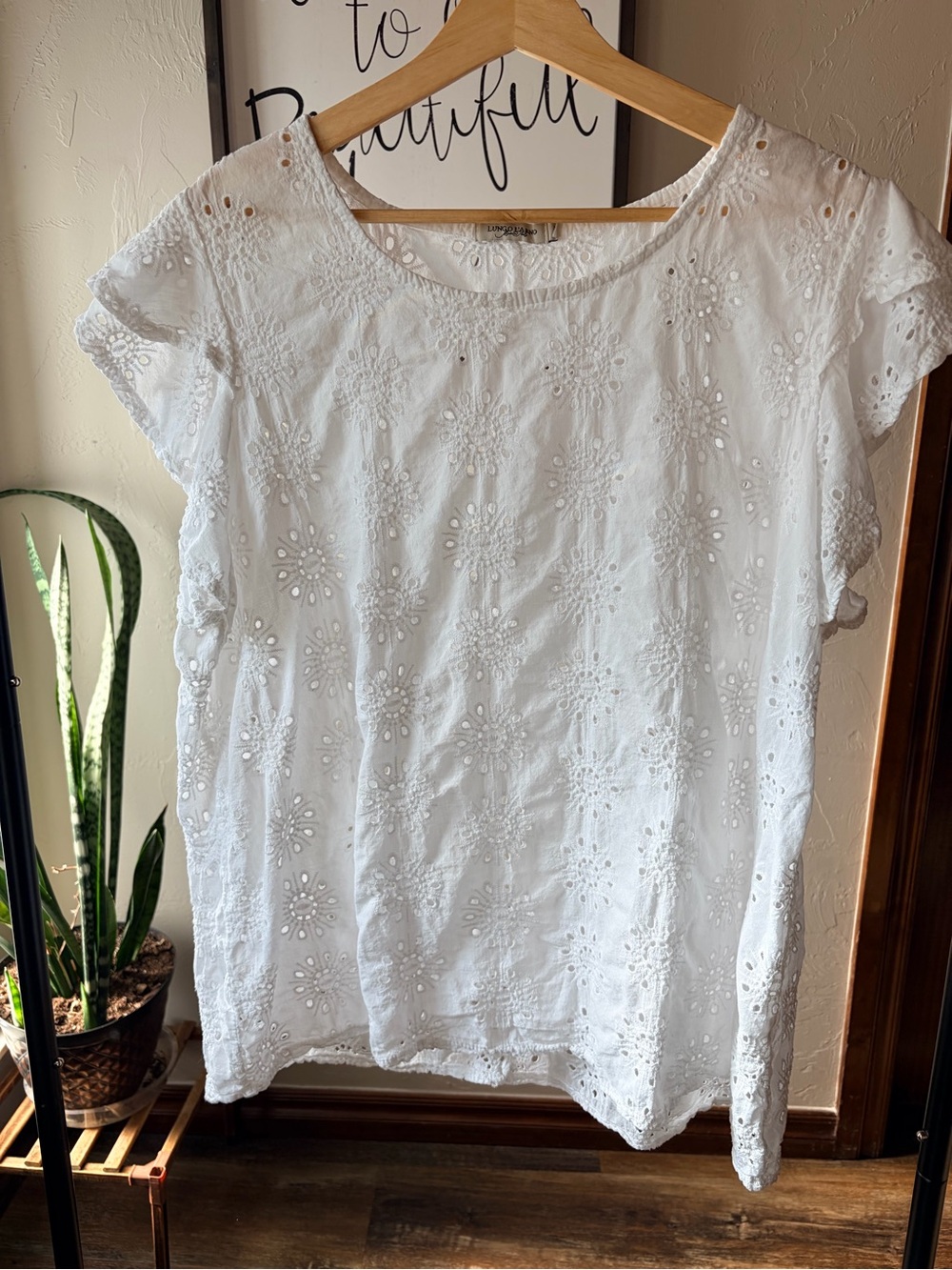 Lungo L’Arno White Eyelet Flutter Sleeve Blouse — Classic Feminine Boho Top